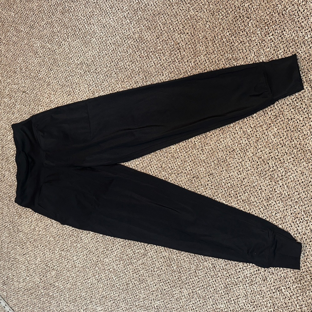 Black High Waisted Athletic Joggers Side Pockets Tapered Leg Yoga Pants